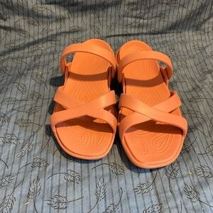 Crocs Meleen crossband blush pink sandals 8